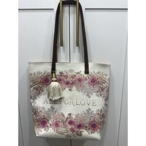 Papaya Art All For Love Bucket Tote Bag Shoulder Bag Purse White Floral W/ Charm